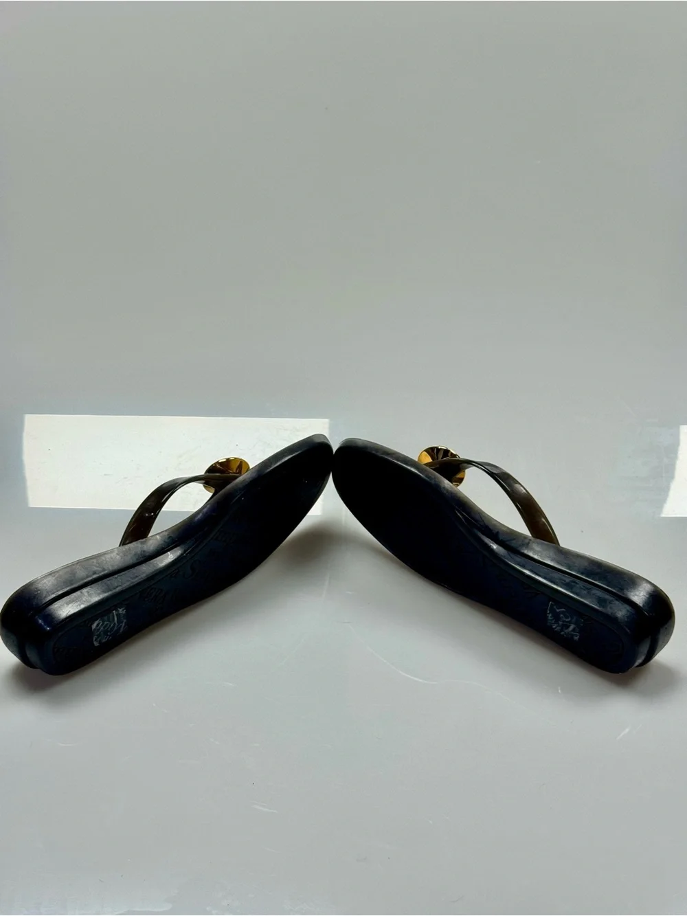 Simply Vera Vera Wang Bauble Black Jeweled Thong Sandals Size 8M